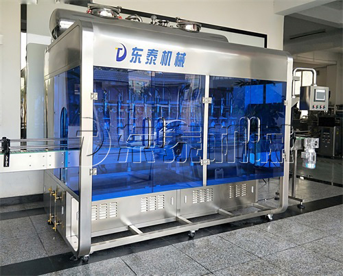 全自動(dòng)食用油灌裝機(jī)日常維護(hù)別放松，東泰替你把關(guān)